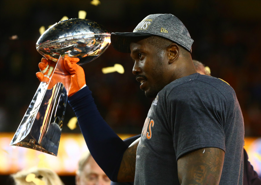 Von Miller and Jim Nantz