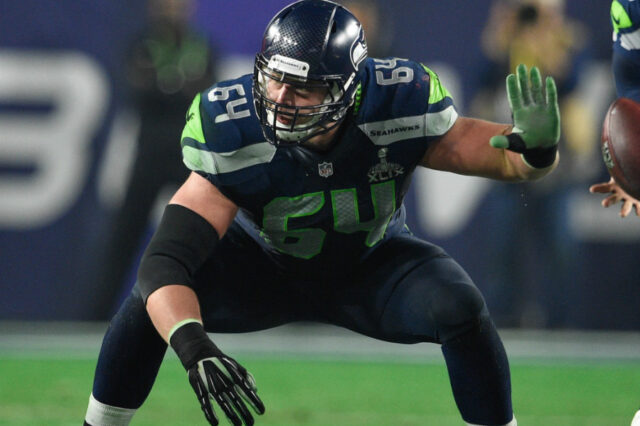 Denver Broncos interested in J.R. Sweezy