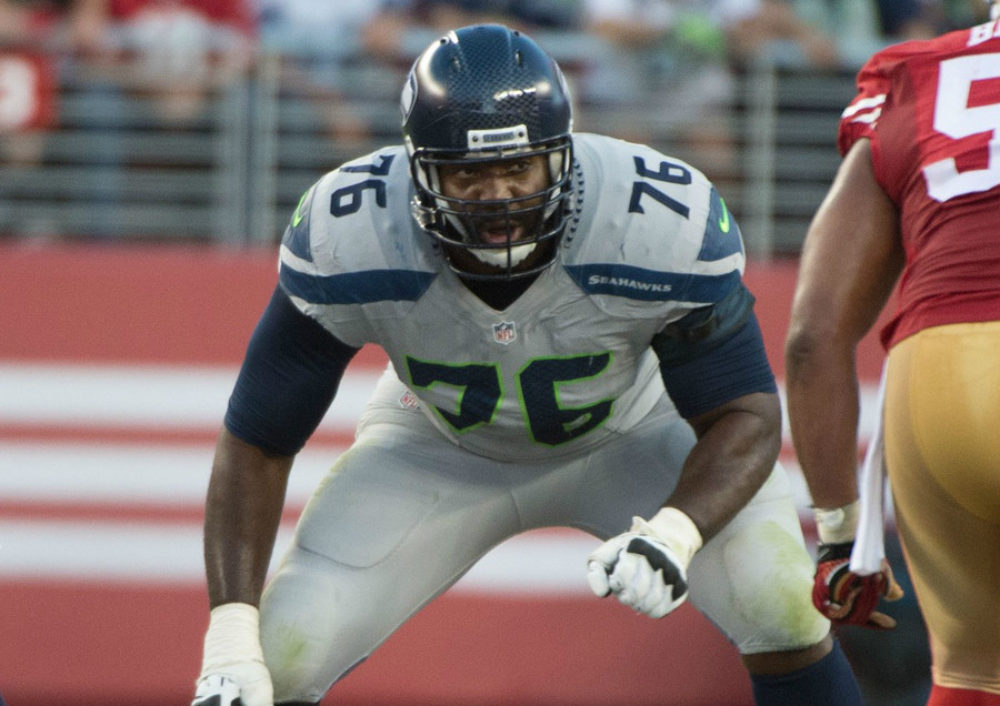 Denver Broncos sign Russell Okung