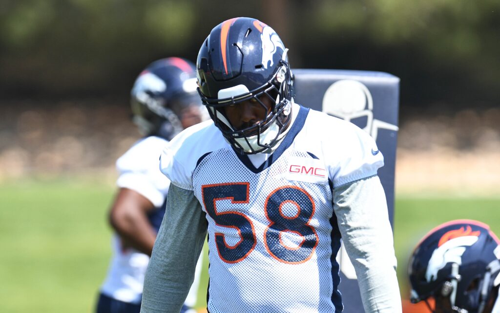 Von Miller at OTAs. Credit: Ron Chenoy, USA TODAY Sports.