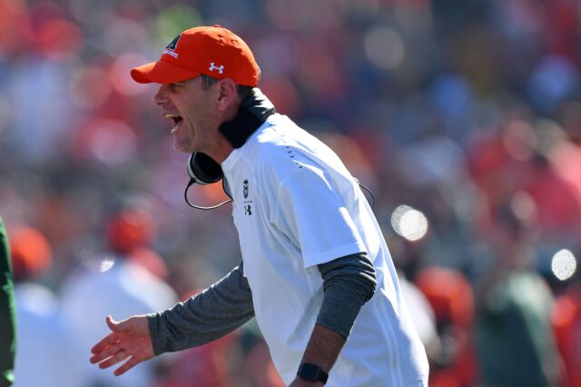 Mike Bobo. Credit: Ron Chenoy, USA TODAY Sports.