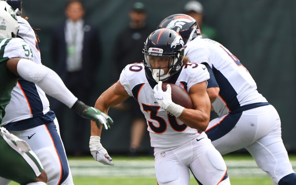 Phillip Lindsay runs. Credit: Robert Deutsch, USA TODAY Sports.