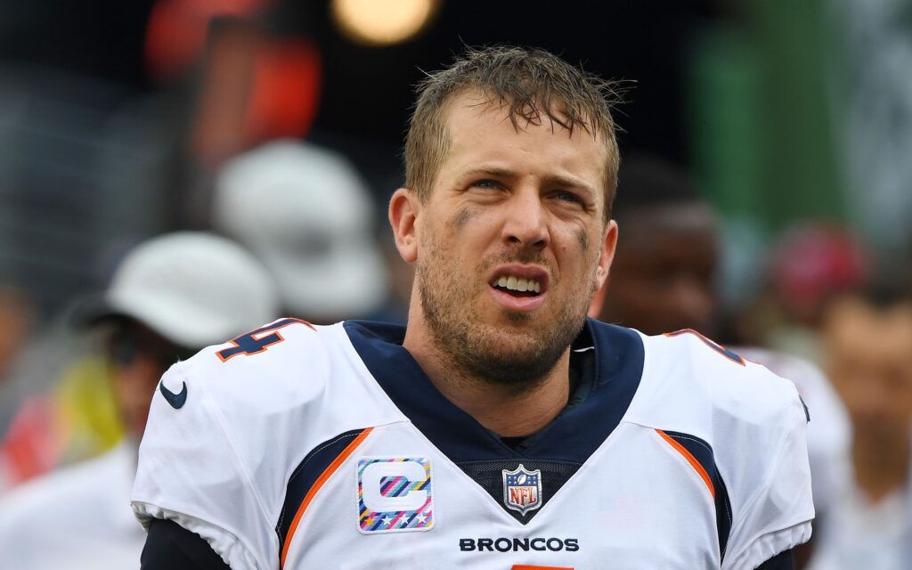 Case Keenum near the end of the New York Jets game. Credit: Robert Deutsch, USA TODAY Sports.