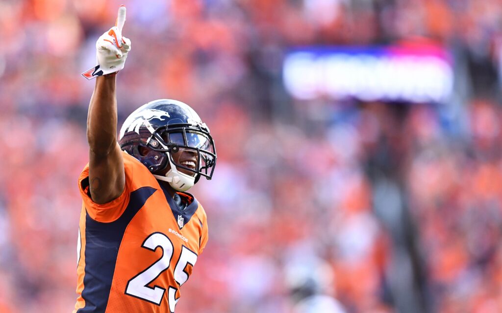 Chris Harris. Credit: Ron Chenoy, USA TODAY Sports.