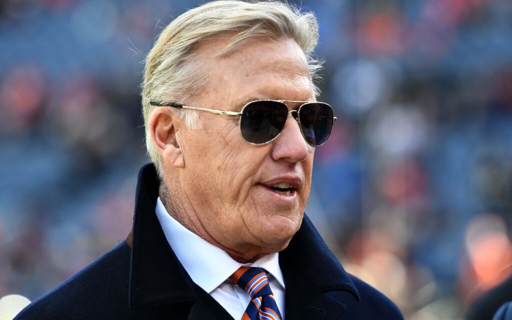 John Elway. Credit: Ron Chenoy, USA TODAY Sports.