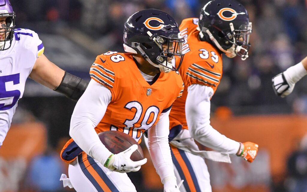 Adrian Amos returns an interception. Credit: Matt Cashore, USA TODAY Sports.