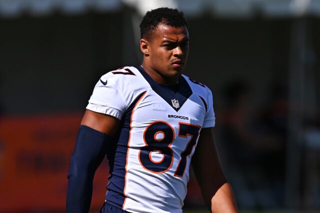 Noah Fant in training camp. Credit: Ron Chenoy, USA TODAY Sports.