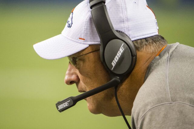 Vic Fangio last Thursday night. Credit: Troy Wayrynen, USA TODAY Sports.