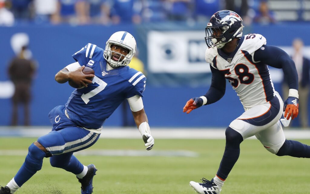 Von Miller chases down Jacoby Brissett for the sack late in the fourth quarter. Miller wasn't quite enough to push Denver to the win despite a great game. Credit: Brian Spurlock, USA TODAY Sports.