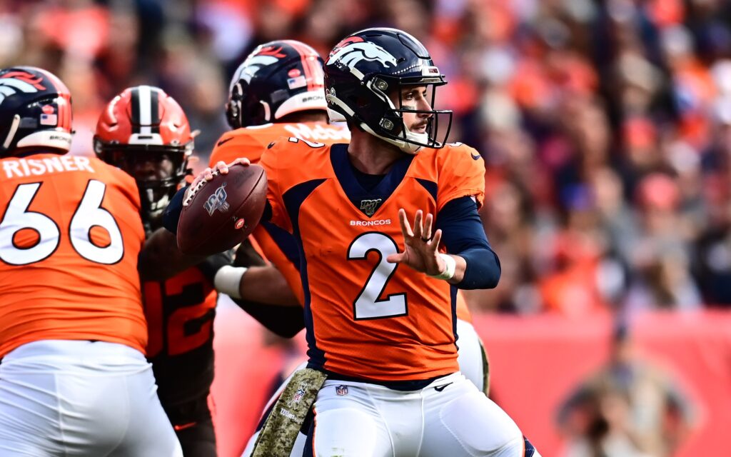 Brandon Allen throws against the Browns in his NFL debut. Credit: Ron Chenoy, USA TODAY Sports.