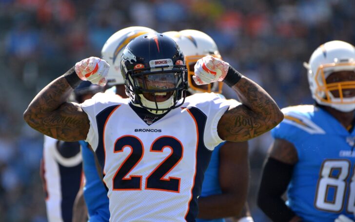 Kareem Jackson flexes in Week 5. Credit: Jake Roth, USA TODAY Sports.