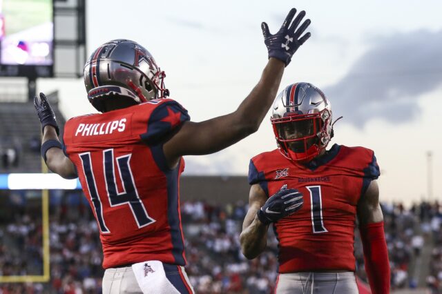 Cam Phillips celebrates a touchdown. Credit: Troy Taormina, USA TODAY Sports.