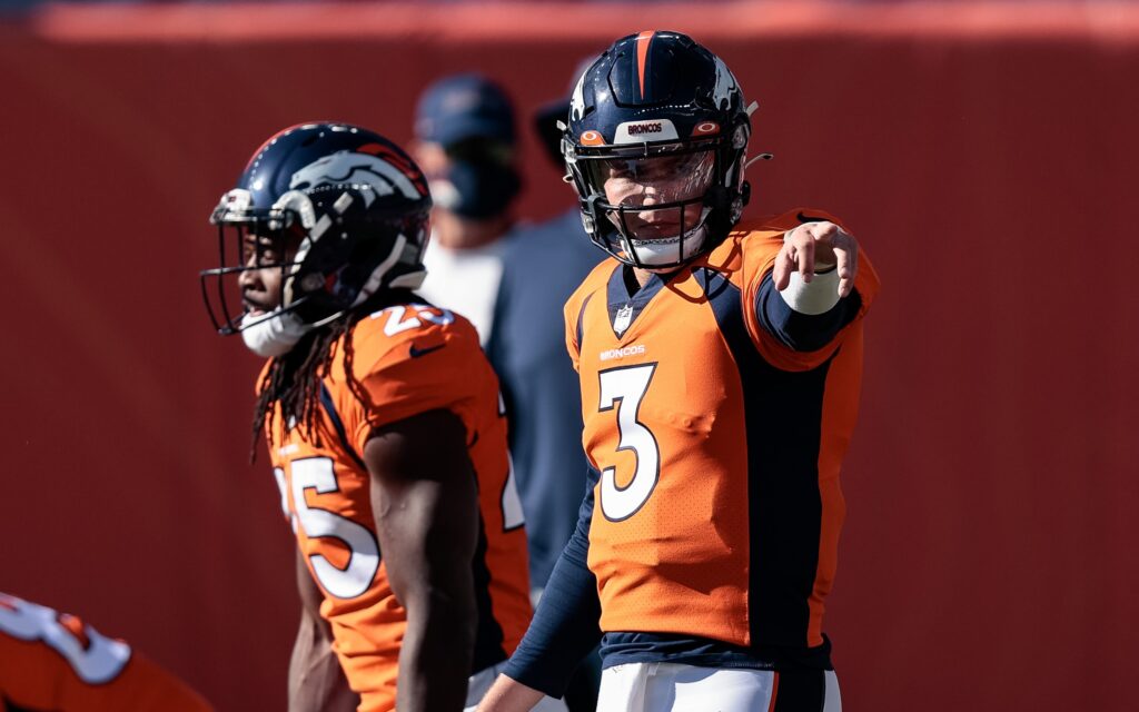 Drew Lock leads the offense pre-play. Credit: Isaiah J. Downing, USA TODAY Sports.