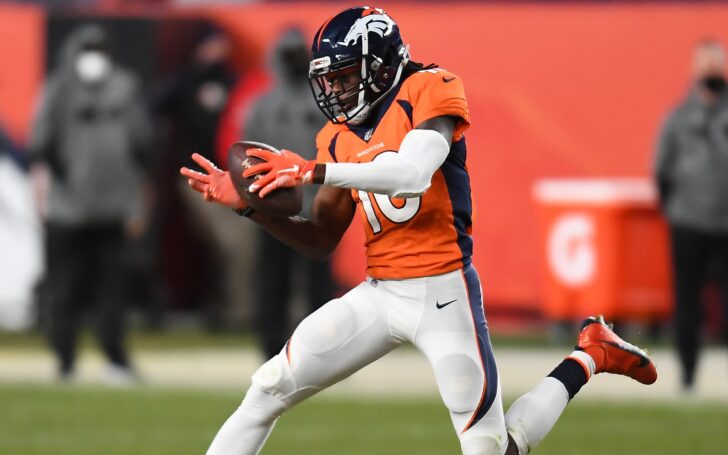 Jerry Jeudy catches a pass across the middle. Credit: Ron Chenoy, USA TODAY Sports.