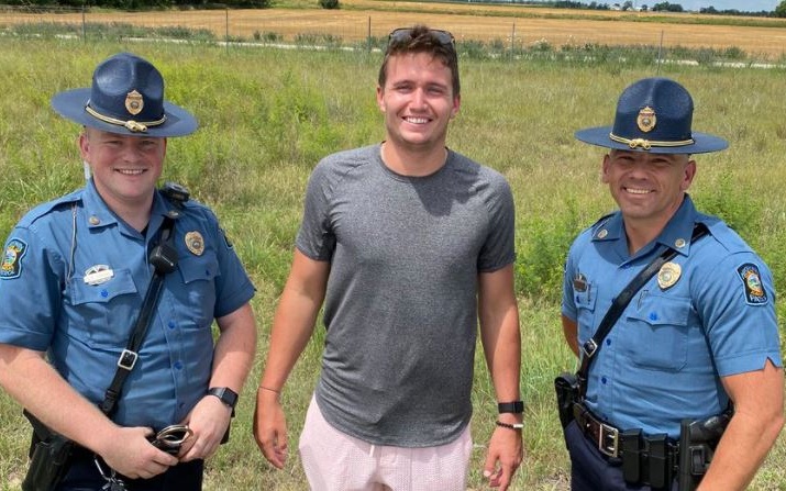 Lock with Trooper Ben (right). Image: @TrooperBenKHP on Twitter.