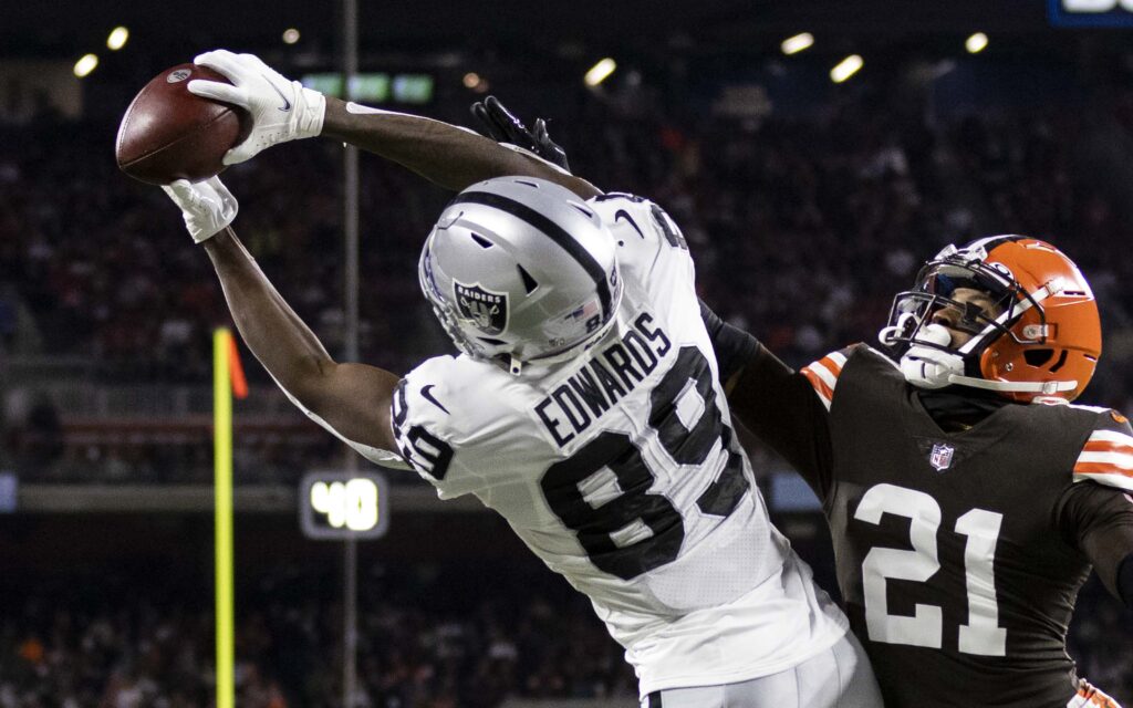 Bryan Edwards catches a touchdown. Credit: Scott Galvin, USA TODAY Sports.