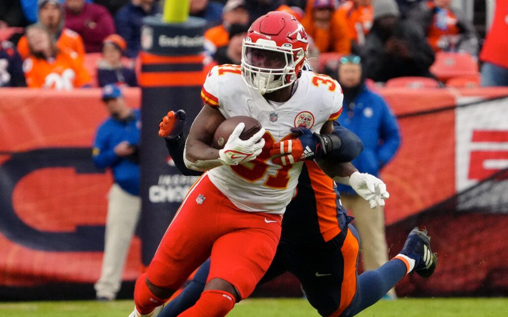 Darrel Williams runs. Credit: Ron Chenoy, USA TODAY Sports.