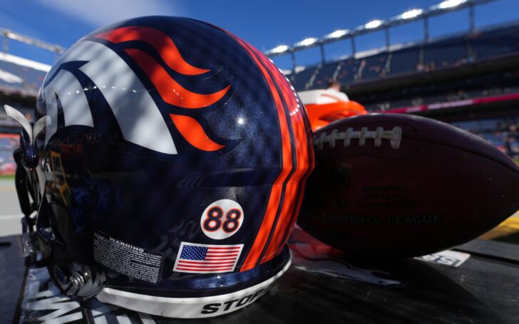 Demaryius Thomas' helmet in 2021. Credit: Ron Chenoy, USA TODAY Sports.