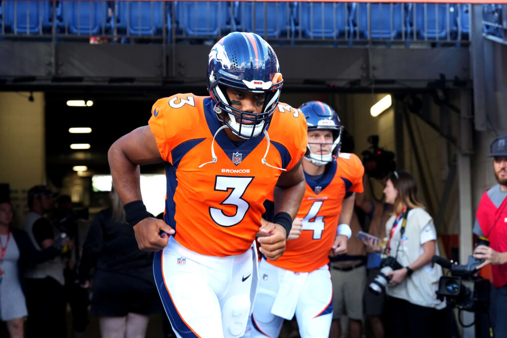 Russell Wilson NFL: Minnesota Vikings at Denver Broncos