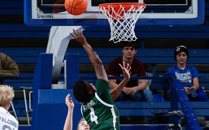 Isaiah Stevens drives and scores 2 of his 20 points against Air Force. Credit: Isaiah J. Downing, USA TODAY Sports.