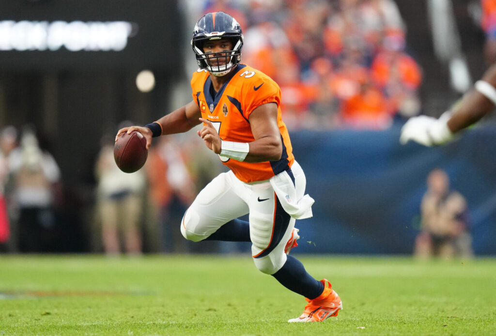 NFL: Las Vegas Raiders at Denver Broncos