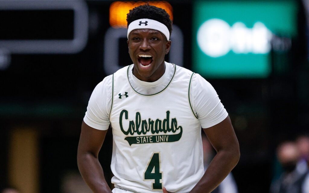 Isaiah Stevens flex against Air Force in 2022.