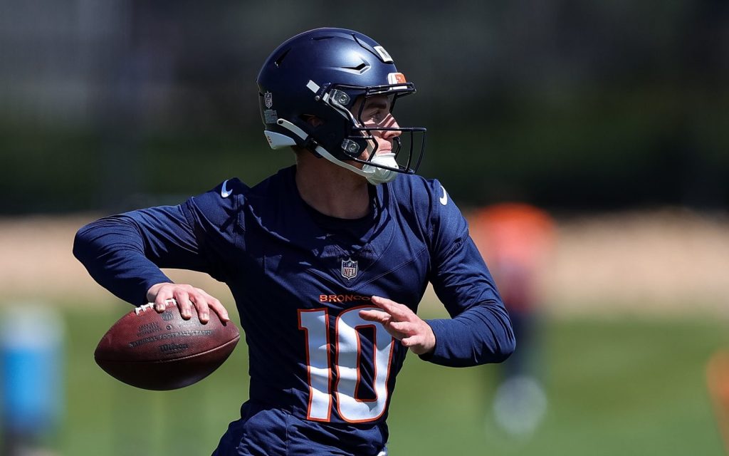 Bo Nix in OTAs.