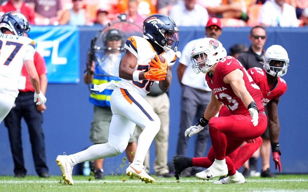 Audric Estime catches a pass.