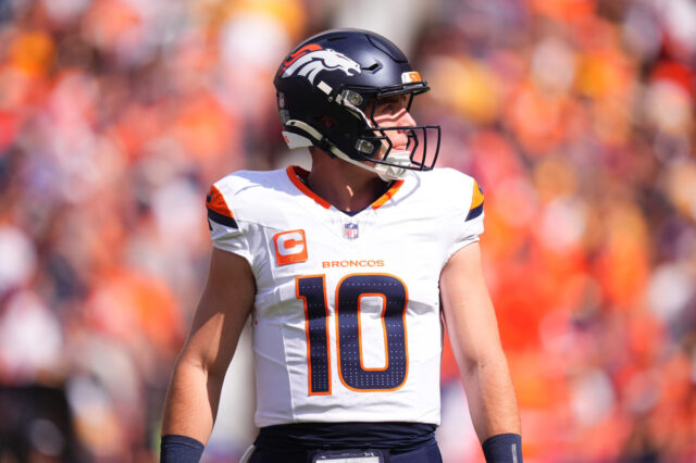 Denver Broncos quarterback Bo Nix (10) during the first quarter against the Pittsburgh Steelers at Empower Field at Mile High.