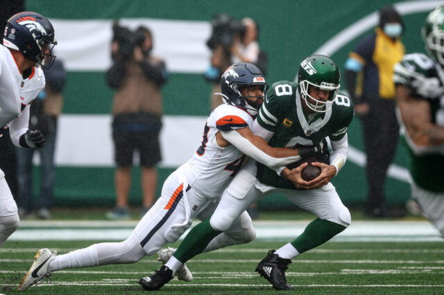 NFL: Denver Broncos at New York Jets