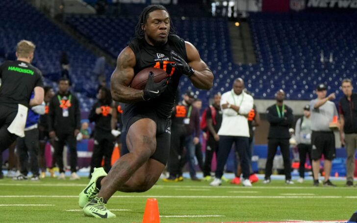 R.J. Harvey runs at the NFL Combine.