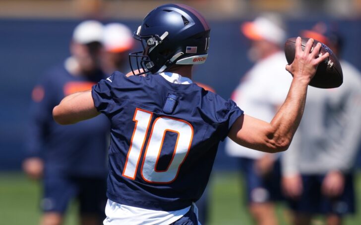Bo Nix in June minicamp wearing the Broncos Blue jersey to designate that players can't hit him. There's no Broncos logo on the helmet.