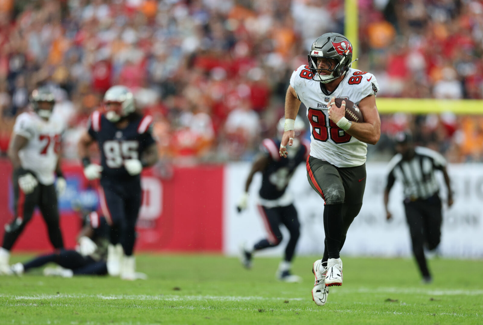 Denver Broncos free agency: Tight end targets plentiful if George Paton is looking